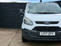 Used Ford Transit Custom 105 HP (77 kW) 2017 White Van