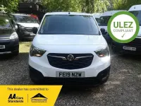 Used Vauxhall Combo Edition 100 HP (73 kW) 2019 White MPV
