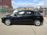 Used Hyundai i30 SE 108 HP (79 kW) 2015 Black Hatchback