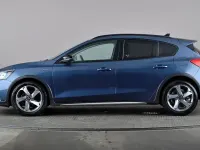 Used Ford Focus Active 125 HP (91 kW) 2021 Blue Hatchback