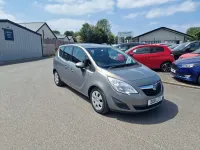 Used Vauxhall Meriva 100 HP (73 kW) 2011 Brown MPV