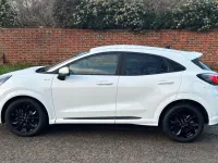 Begagnad Ford Puma ST-Line 2021 Vit Halvkombi