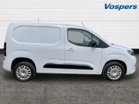 Used Vauxhall Combo 100 HP (73 kW) 2024 White MPV
