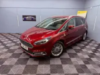 Used Ford S-MAX Vignale 240 HP (176 kW) 2016 Red MPV