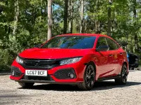 Used Honda Civic SR 129 HP (94 kW) 2017 Red Hatchback