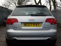 Usado Audi A4 S-Line 168 CV (123 kW) 2007 Plateado Familiar