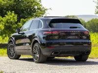 Used Porsche Cayenne 462 HP (339 kW) 2021 Black SUV