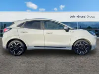 Begagnad Ford Puma ST-Line X 2023 Grå Halvkombi
