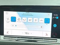 Second-hand VW Golf VIII Black Edition 190 CP (139 kW) 2024 Alb Hatchback