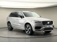 Używany Volvo XC90 Plus 250 KM (183 kW) 2023 Srebrny SUV