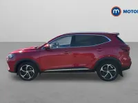 Usado MG HS Trophy 162 HP (119 kW) 2023 Vermelho SUV