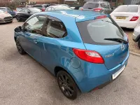 Used Mazda 2 84 HP (61 kW) 2011 Blue Hatchback