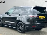 New Land Rover Discovery SE Dynamic 350 HP (257 kW) 2026 Santorini black SUV