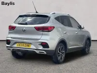 Używany MG ZS Exclusive 106 KM (77 kW) 2024 Srebrny SUV