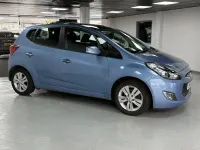Used Hyundai ix20 Style 125 HP (91 kW) 2015 Blue Hatchback
