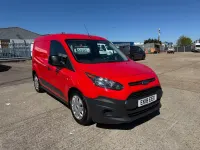Usado Ford Transit Connect 75 HP (55 kW) 2018 Vermelho Monovolume