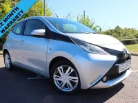 Used Toyota Aygo x-press 2015 Silver Hatchback