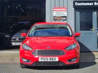 Używany Ford Focus Titanium 120 KM (88 kW) 2015 Czerwony Hatchback