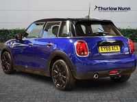 Used Mini Cooper Classic 136 HP (100 kW) 2018 Blue Hatchback