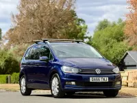 Used VW Touran SEL 190 HP (139 kW) 2016 Blue MPV