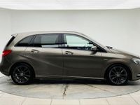 Begagnad Mercedes B180 122 HK (89 kW) 2012 Grå Minibuss