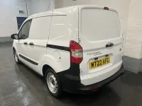 Used Ford Courier 100 HP (73 kW) 2022 Frozen white (solid paint) MPV