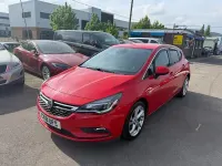 Usado Vauxhall Astra SRi 150 CV (110 kW) 2018 Rojo Utilitario