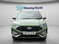 Second-hand Ford Kuga ST-Line X 243 CP (178 kW) 2024 Verde SUV