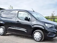 Second-hand Vauxhall Combo 100 CP (73 kW) 2023 Negru Monovolum