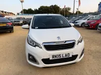 Used Peugeot 108 Allure 82 HP (60 kW) 2015 White Hatchback