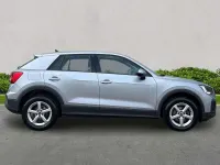 Usado Audi Q2 Design 110 HP (80 kW) 2023 Prateado SUV