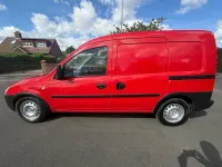 Used Vauxhall Combo 75 HP (55 kW) 2010 Red MPV