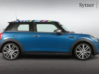 Used Mini Cooper Exclusive 134 HP (98 kW) 2021 Blue Hatchback