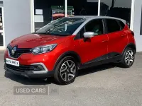 Used Renault Captur Iconic 90 HP (66 kW) 2018 Red/silver SUV