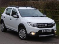 Used Dacia Sandero Ambiance 90 HP (66 kW) 2018 White Hatchback