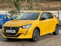 Used Peugeot 208 Allure+ 129 HP (94 kW) 2023 Yellow Hatchback