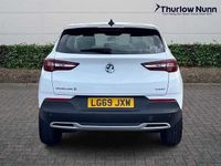 Used Vauxhall Grandland X Sport 131 HP (96 kW) 2019 White SUV