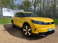 Used Ford Capri Select 210 kW (286 HP) 2024 Yellow SUV