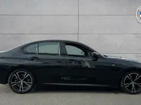 Begagnad BMW 320 M Sport 181 HK (133 kW) 2023 Svart Sedan