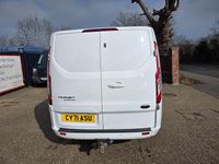Used Ford Transit Custom Limited 130 HP (95 kW) 2021 White Van