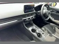 Used Honda Civic Elegance 143 HP (105 kW) 2025 Red Hatchback