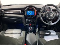Used Mini Cooper S Hatch 189 HP (139 kW) 2019 White Hatchback