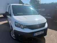 Used Peugeot Partner 2019 White MPV