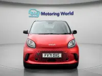 Used Smart ForFour Electric Drive Premium 60 kW (82 HP) 2022 Red and black Hatchback