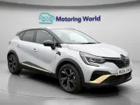 Begagnad Renault Captur Engineered 141 HK (103 kW) 2024 Grå SUV