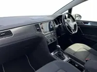 Used VW Golf Sportsvan SE 128 HP (94 kW) 2018 White MPV