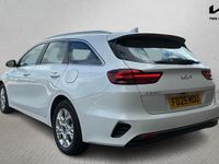 Used Kia Ceed 138 HP (101 kW) 2025 White Hatchback