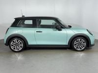 Used Mini Cooper Hatch 154 HP (113 kW) 2024 Green Hatchback