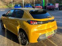 Used Peugeot 208 Active+ 75 HP (55 kW) 2023 Yellow Hatchback