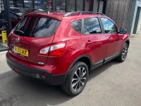 Used Nissan Qashqai 360º 130 HP (95 kW) 2013 Red SUV